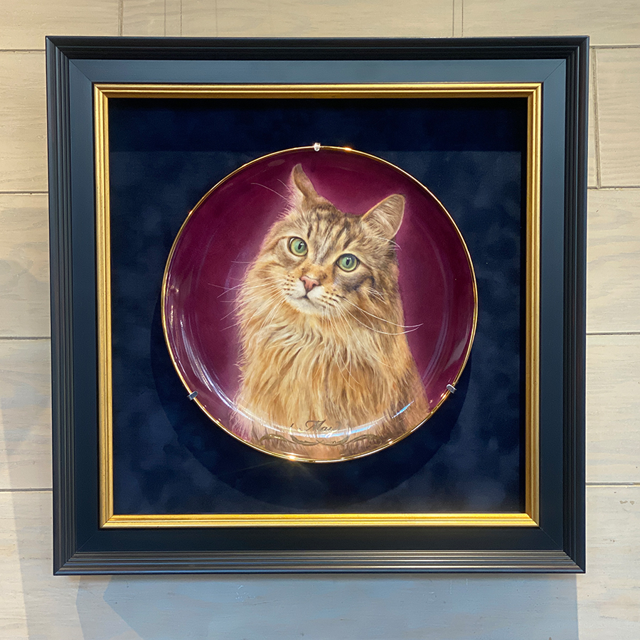 第72回全日肖展銀賞受賞メイちゃん絵皿